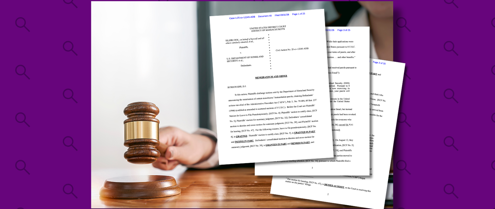 Qué sabemos sobre la orden judicial que ordena restablecer el estatus de miles de migrantes que entraron a EE. UU. con la aplicación de CBP One